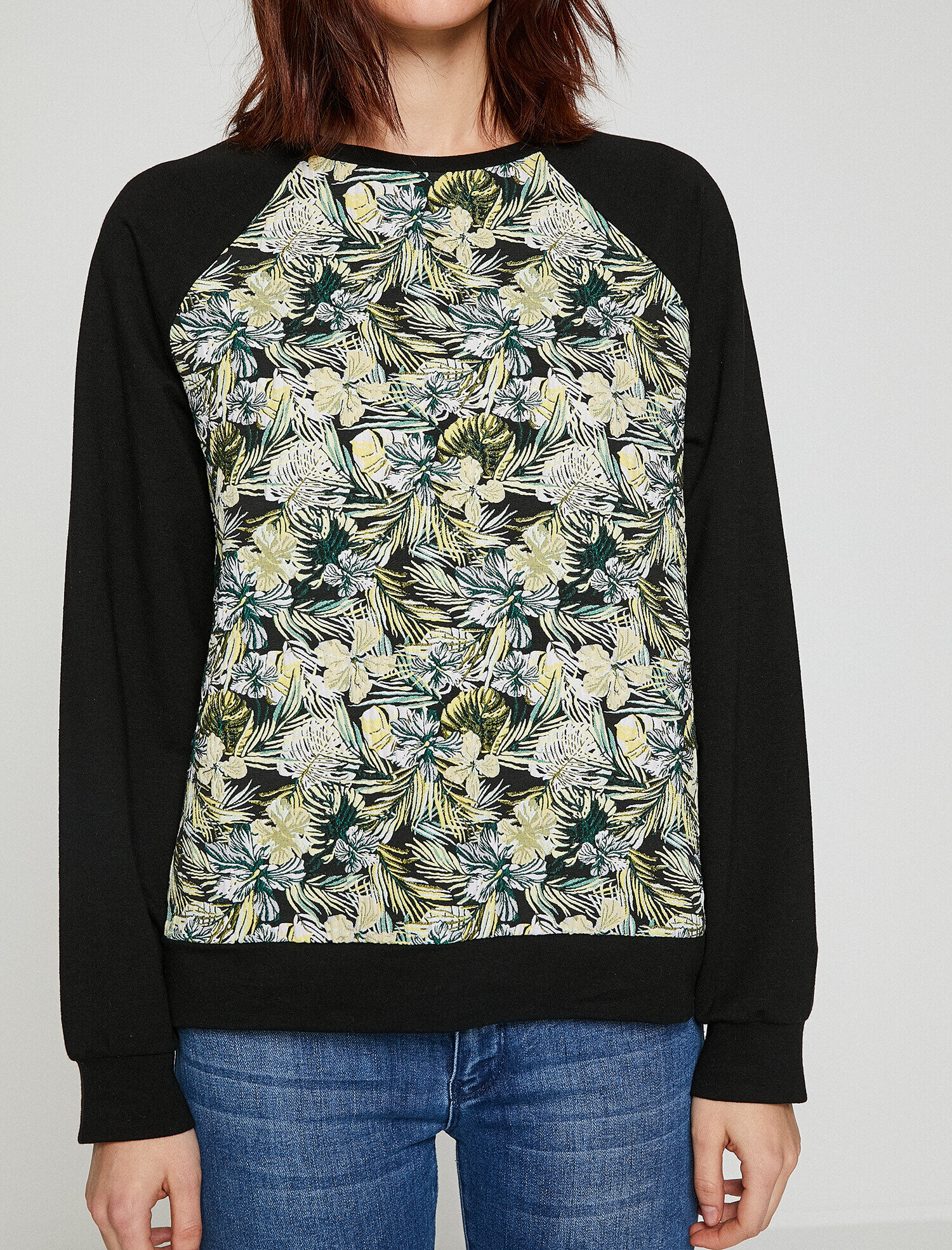 Çiçekli Sweatshirt