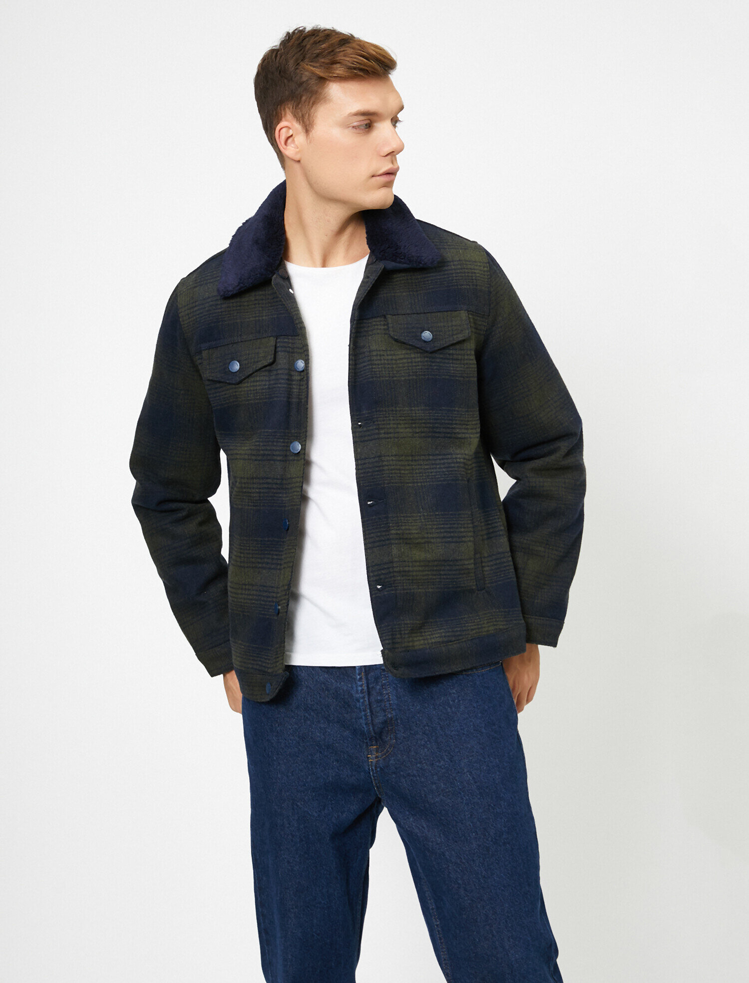   Düğme Detaylı Mont