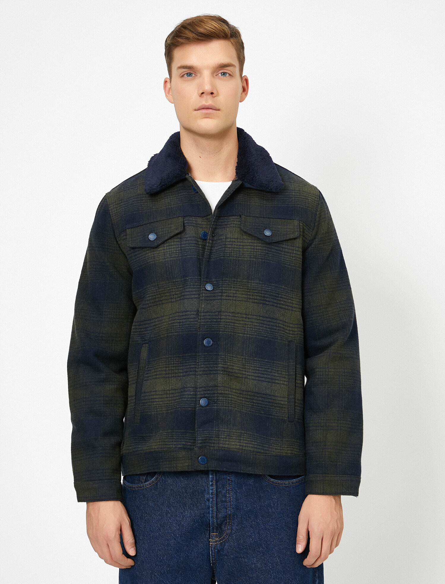   Düğme Detaylı Mont