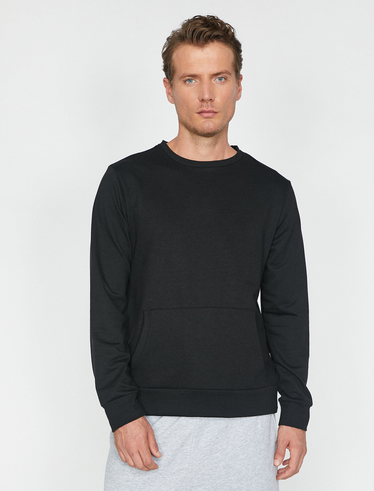   Cep Detaylı Tişört