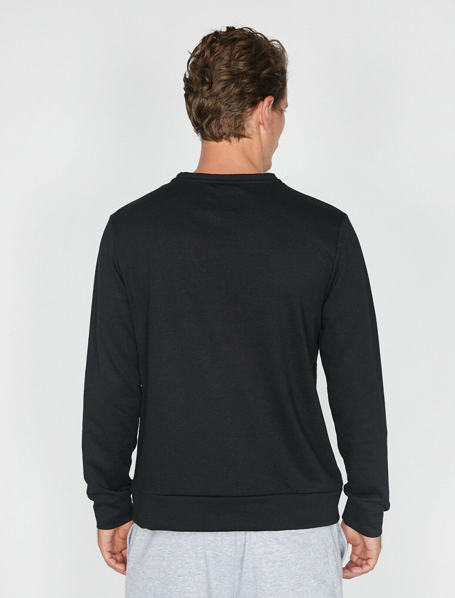   Cep Detaylı Tişört