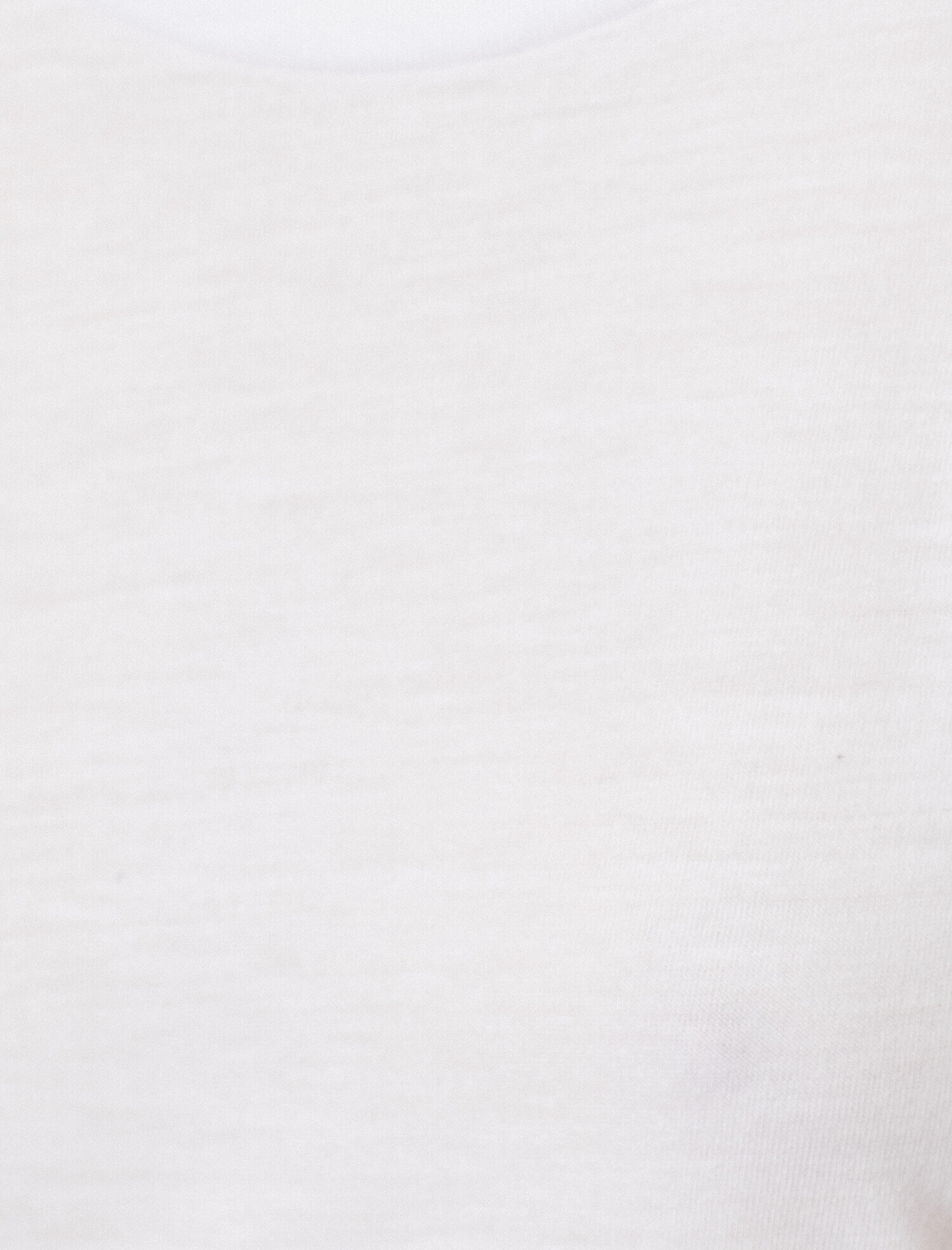 Oyuk Yaka Standart Kalıp Basic Tişört