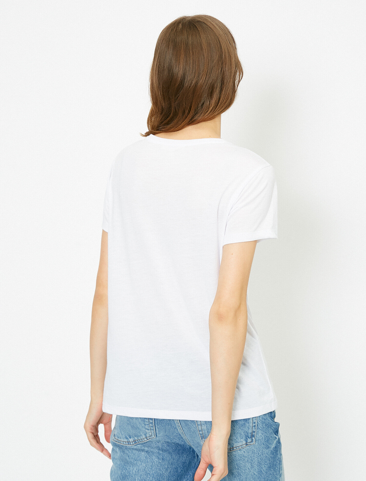   Pul Payet Cep Detaylı Standart Kalıp Bisiklet Yaka Tişört