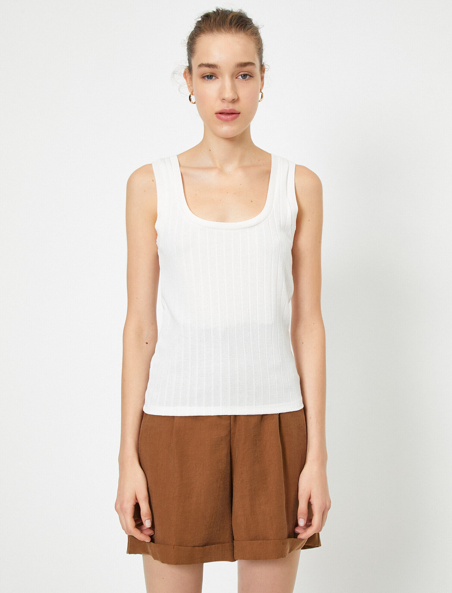   Oyuk Yaka Kolsuz Atlet