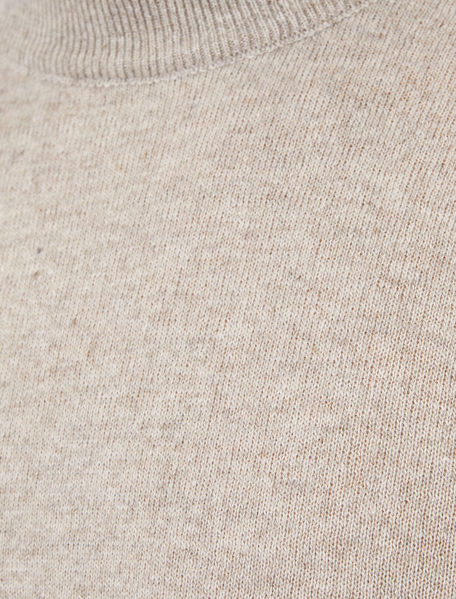   Yüksek Yaka Triko Kazak