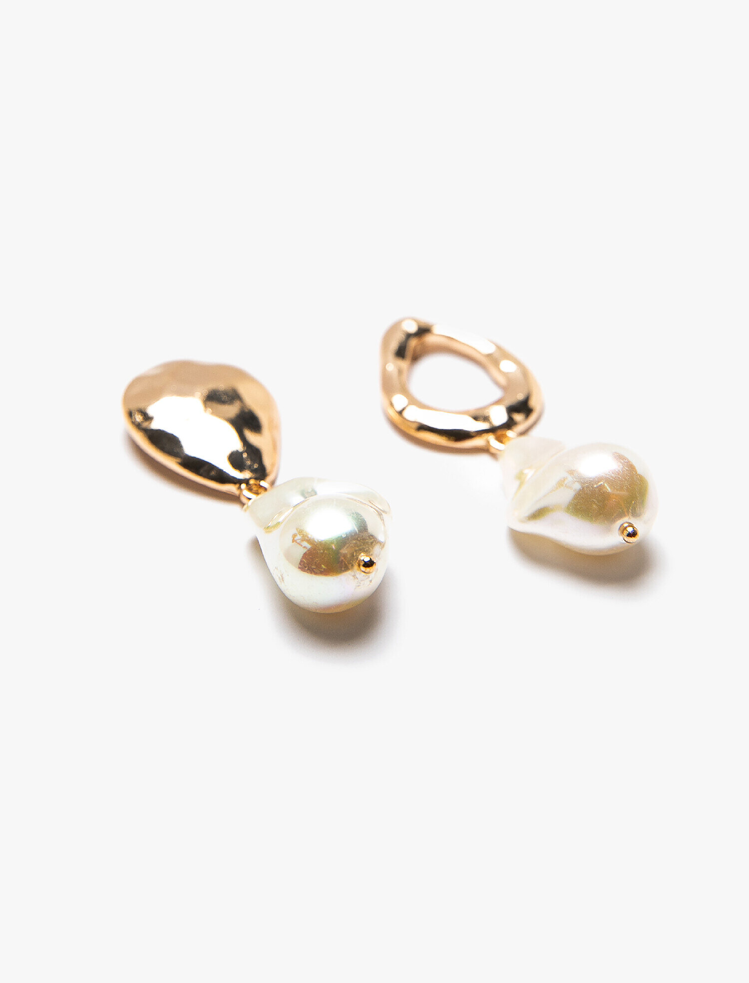 Kadın Metalik Küpe