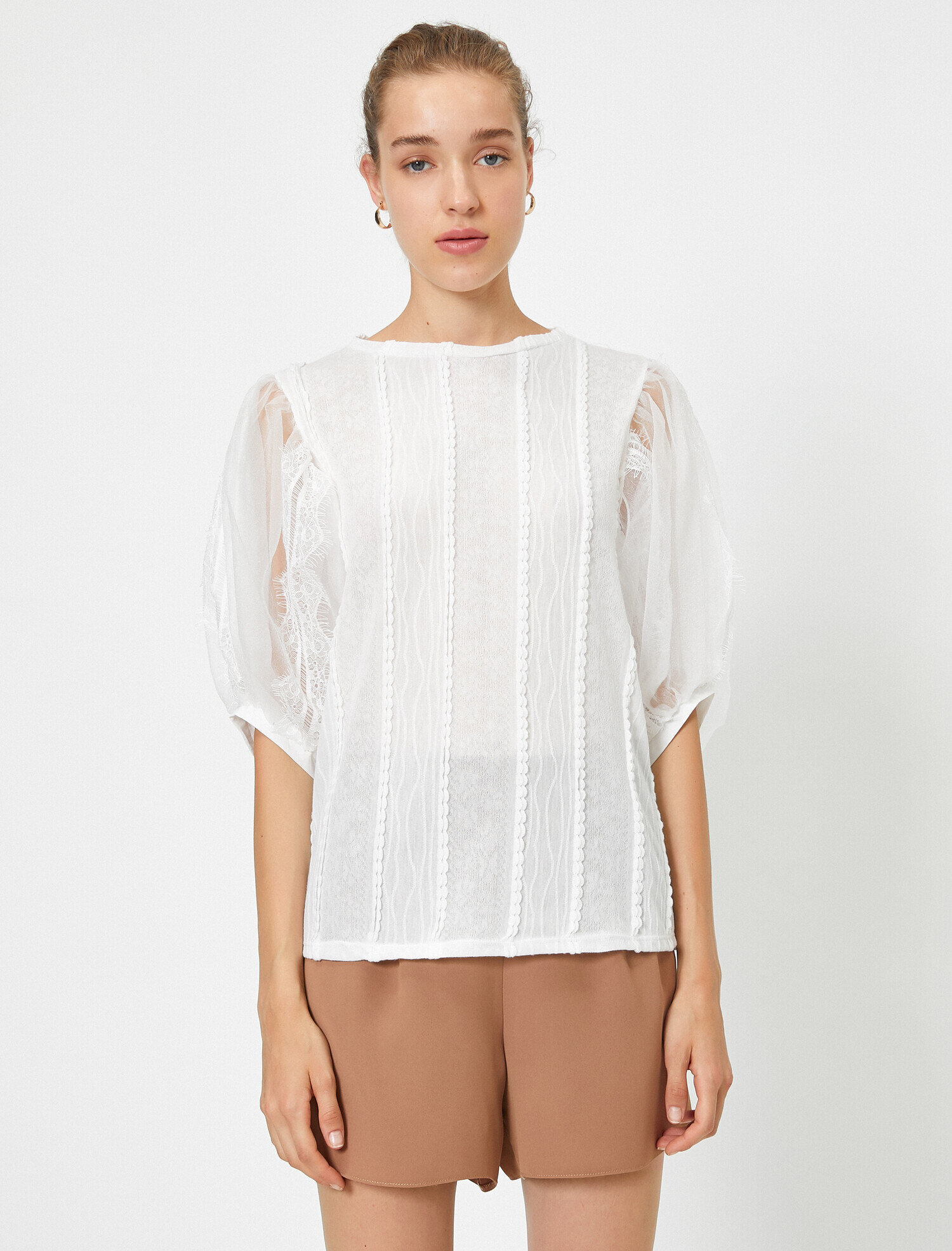   Bisiklet Yaka Kısa Kollu Tül Detaylı Tişört