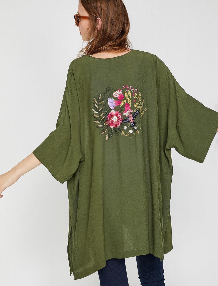   İşlemeli Kimono