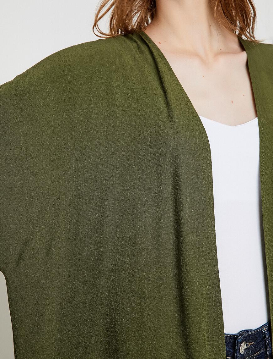   İşlemeli Kimono