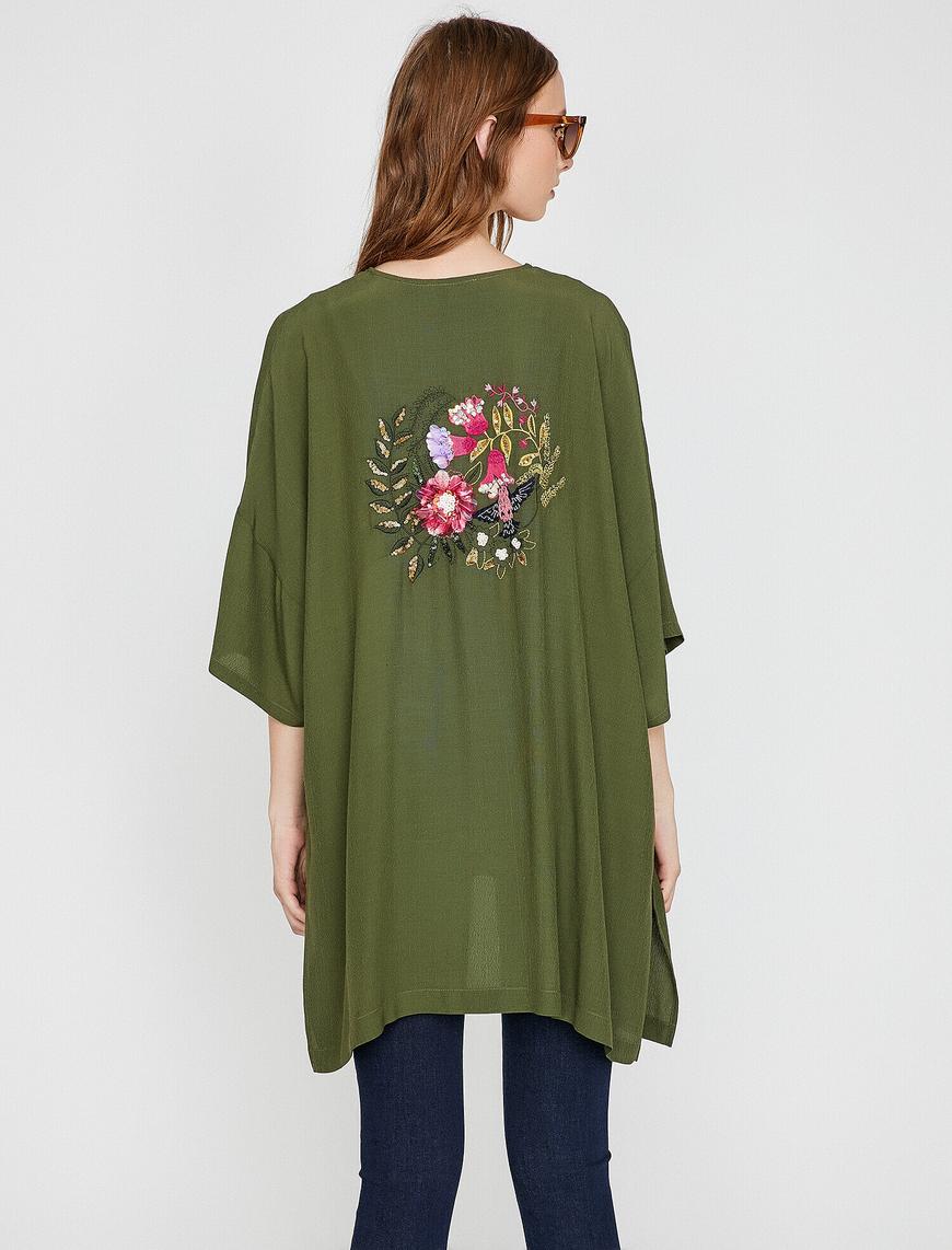   İşlemeli Kimono