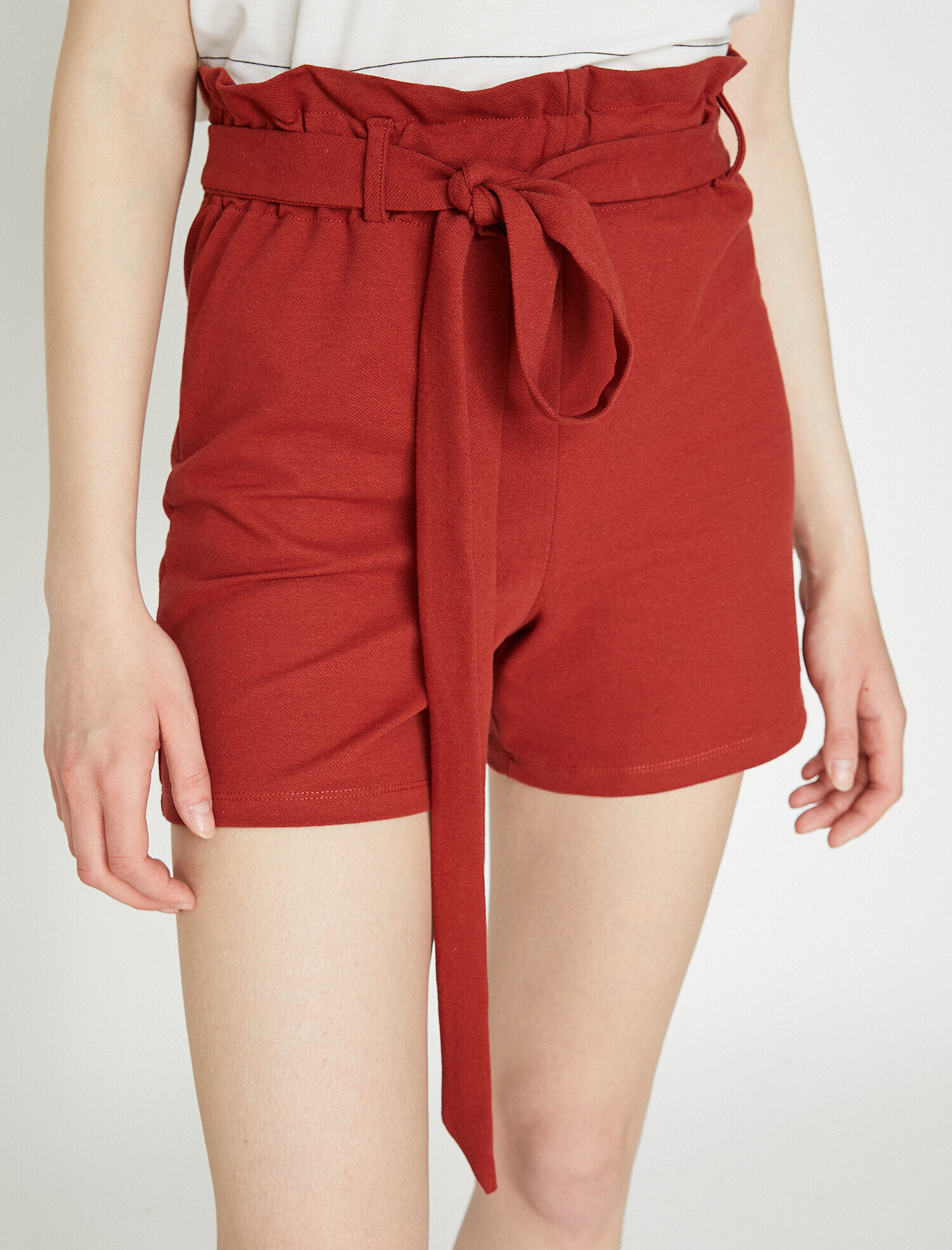   Beli Bağlamalı Şort