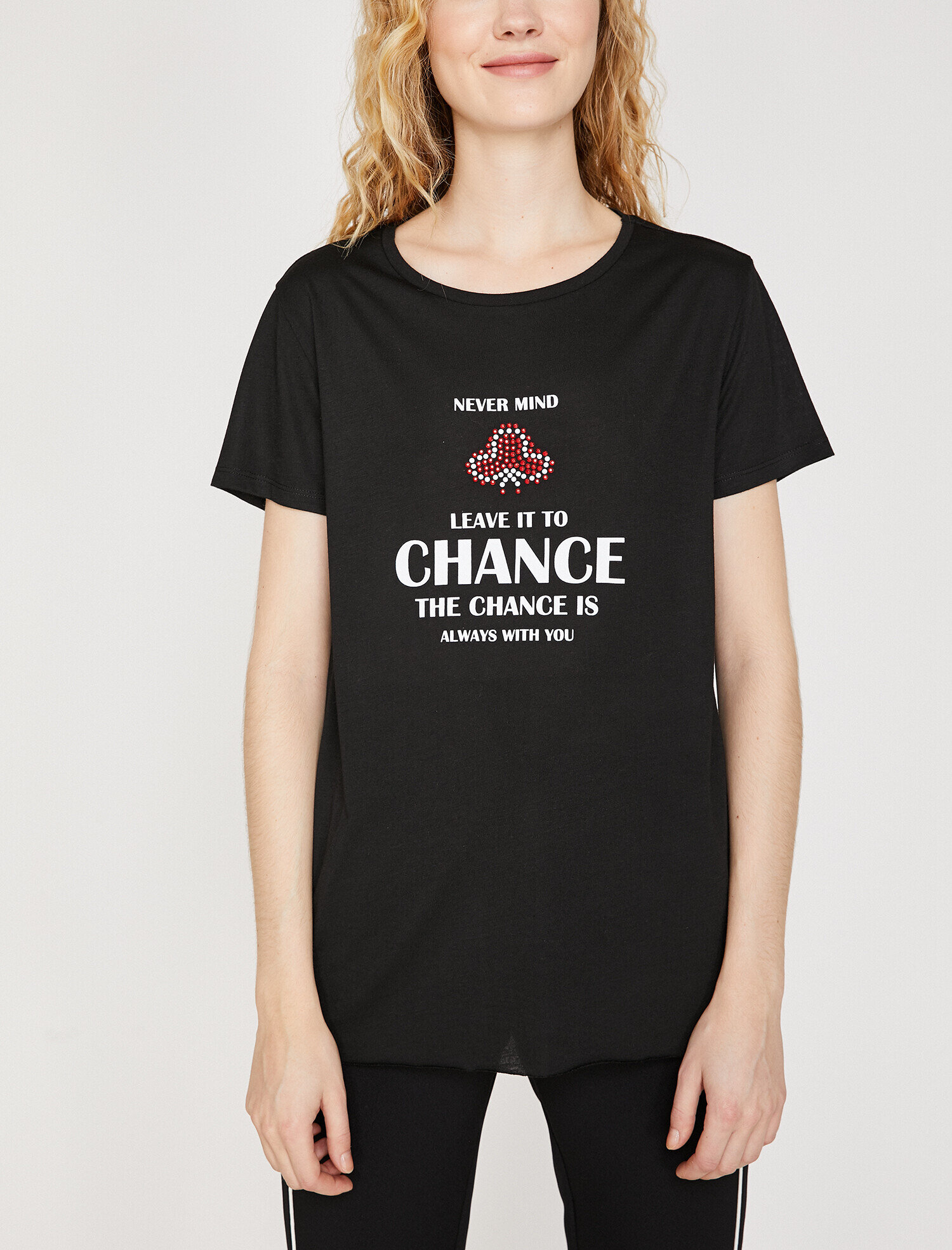   Taş Detaylı Yazı Baskılı Bisiklet Yaka Tişört