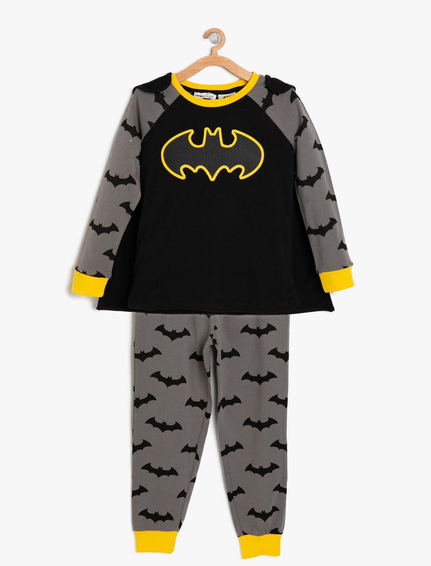 Erkek Çocuk Batman Baskılı Pijama Seti