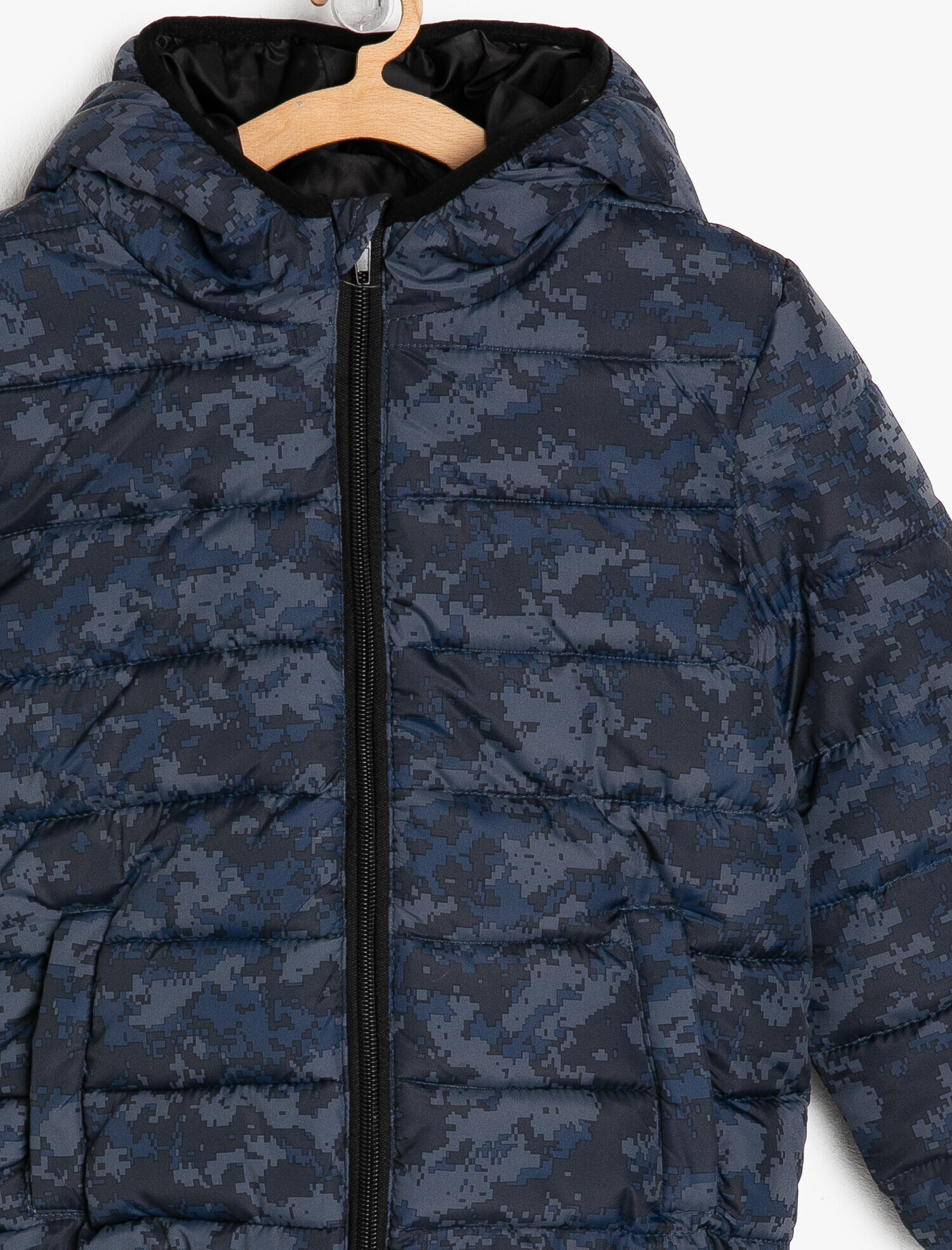  Erkek Çocuk Kamuflaj Desenli Mont