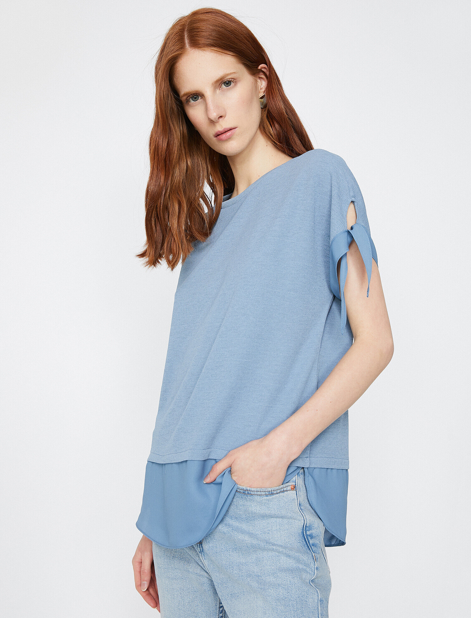   Kol Detaylı Tişört