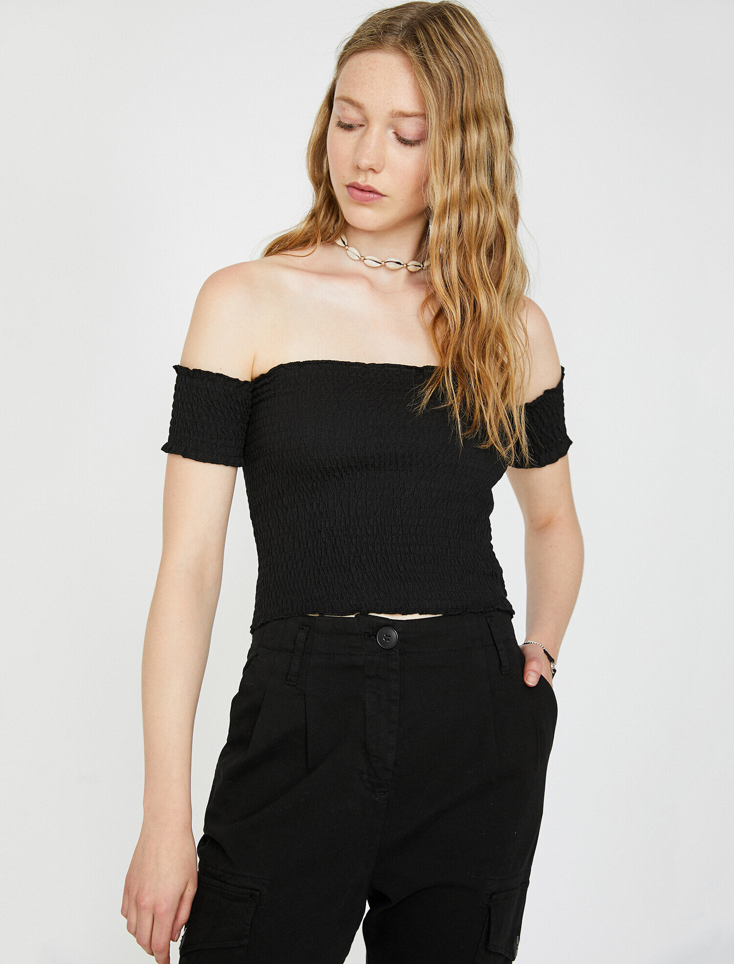   Omzu Açık Gipeli Kısa Kollu Body