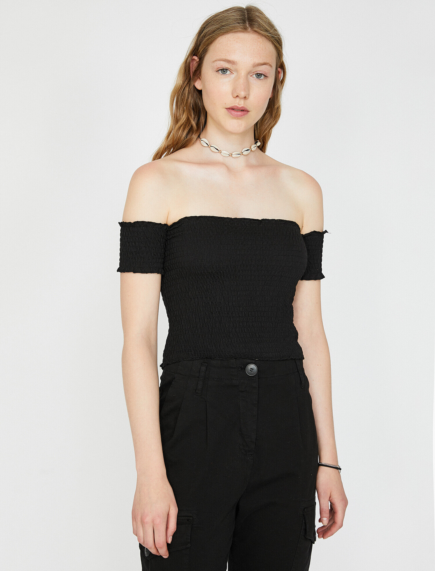   Omzu Açık Gipeli Kısa Kollu Body