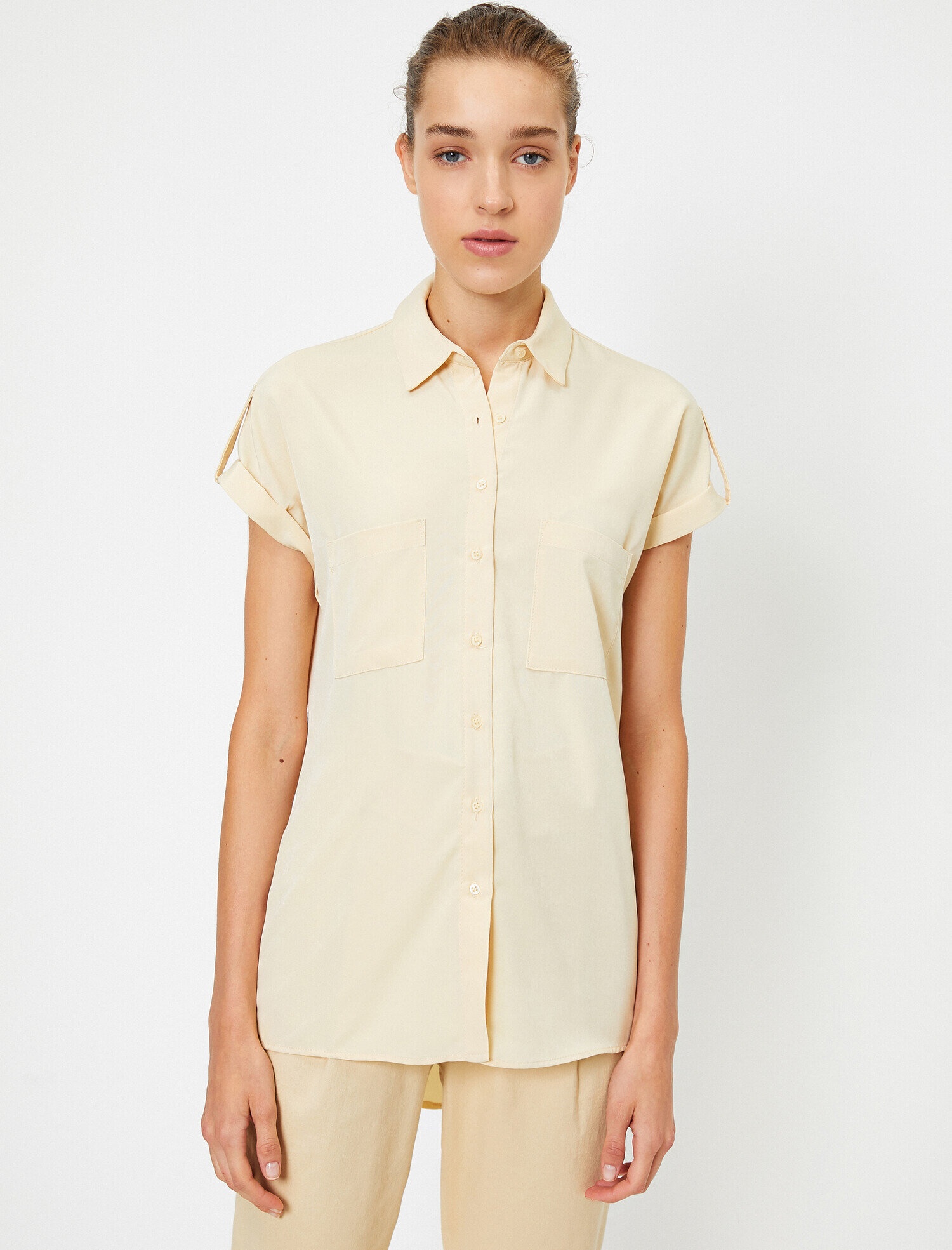   Cep Detaylı Kısa Kollu Gömlek