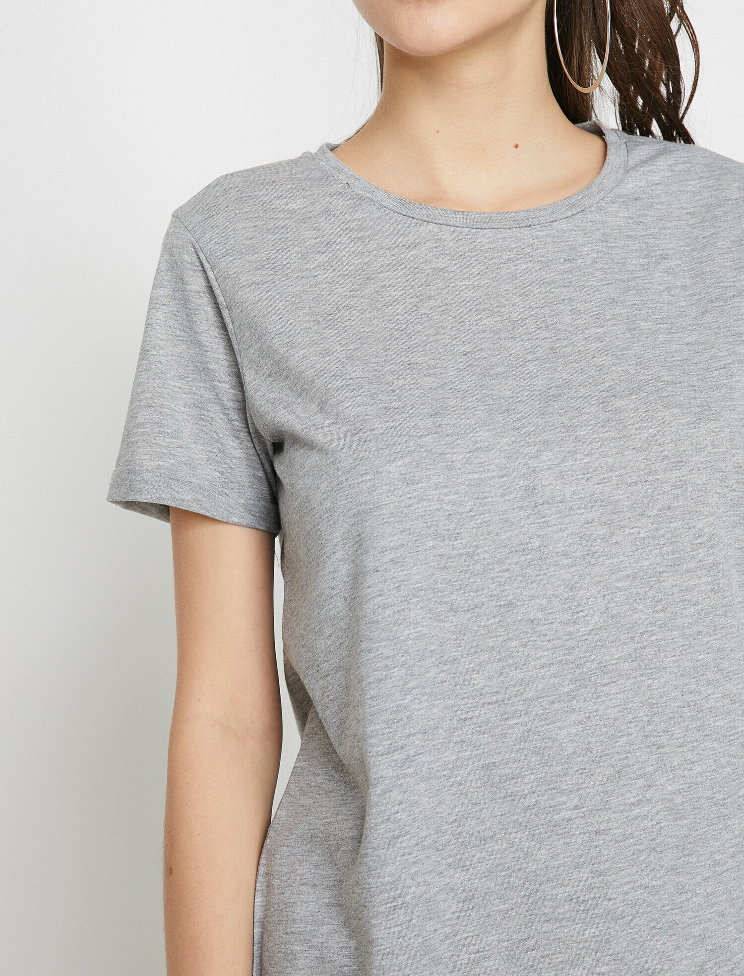   Bisiklet Yaka Basic Kısa Kol Tişört