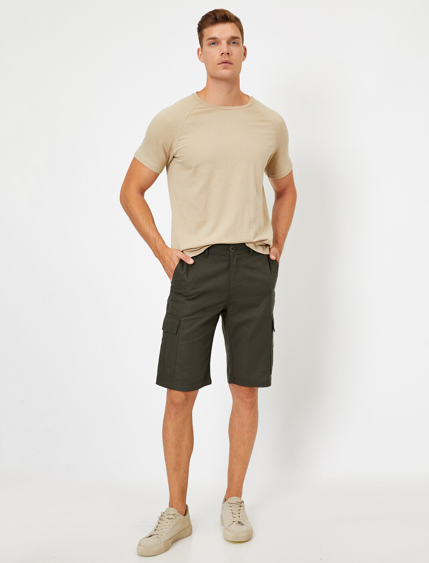 Cep Detaylı Basic Şort