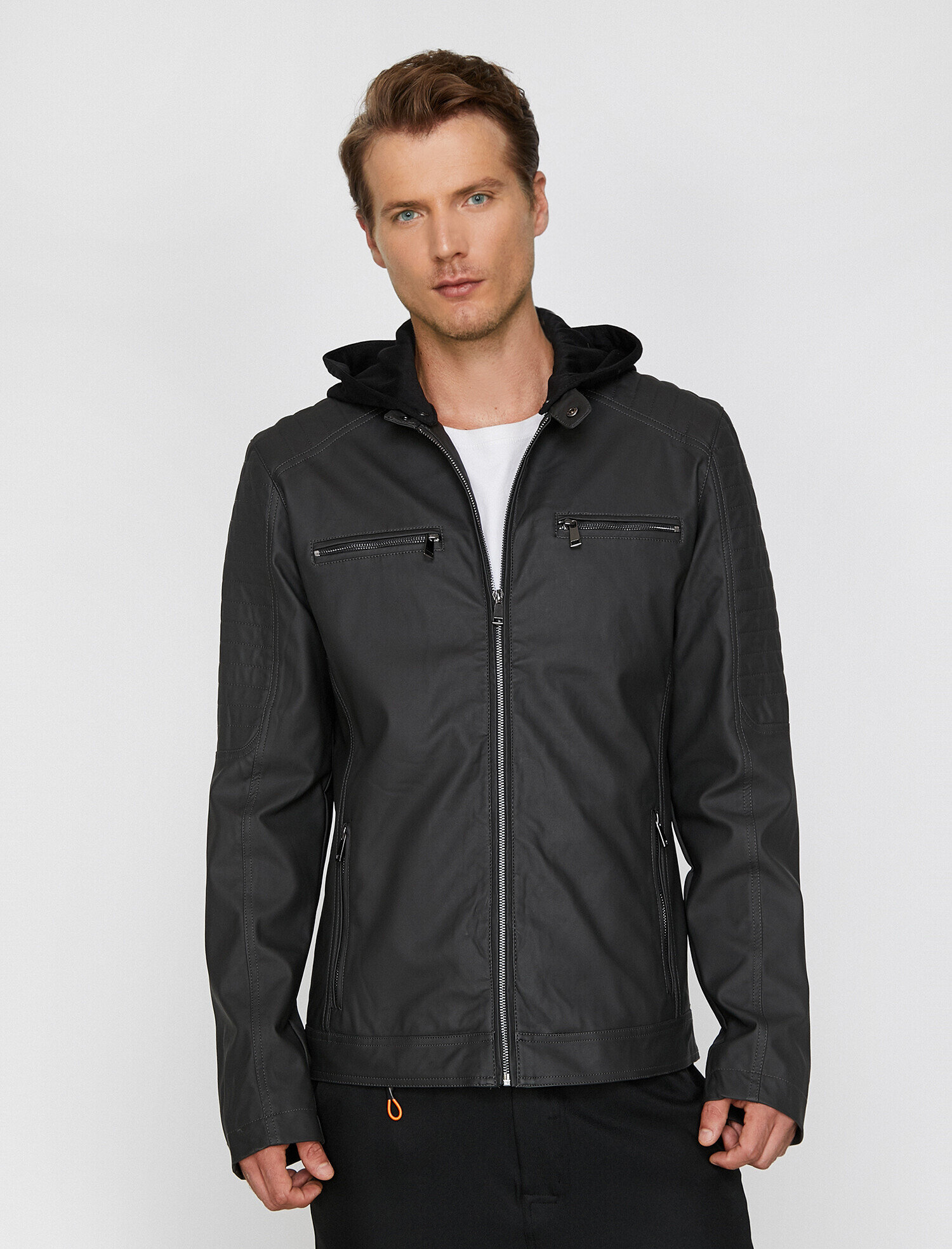   Deri Görünümlü Mont