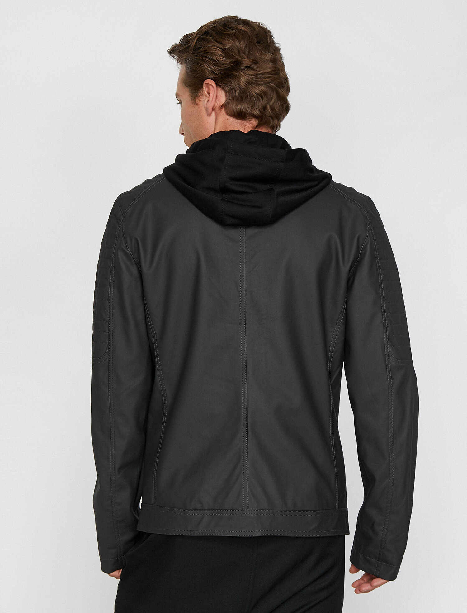   Deri Görünümlü Mont