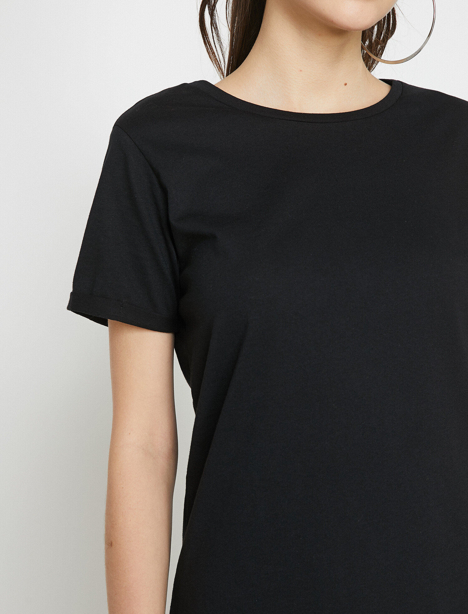   Bisiklet Yaka Basic Kısa Kol Tişört