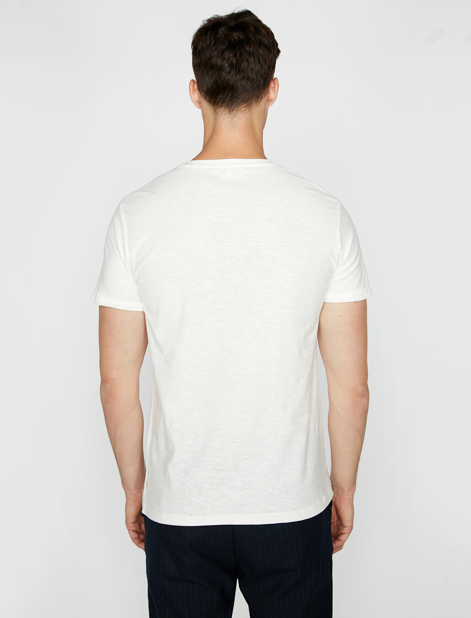   Bisiklet Yaka Tişört Cep Detaylı