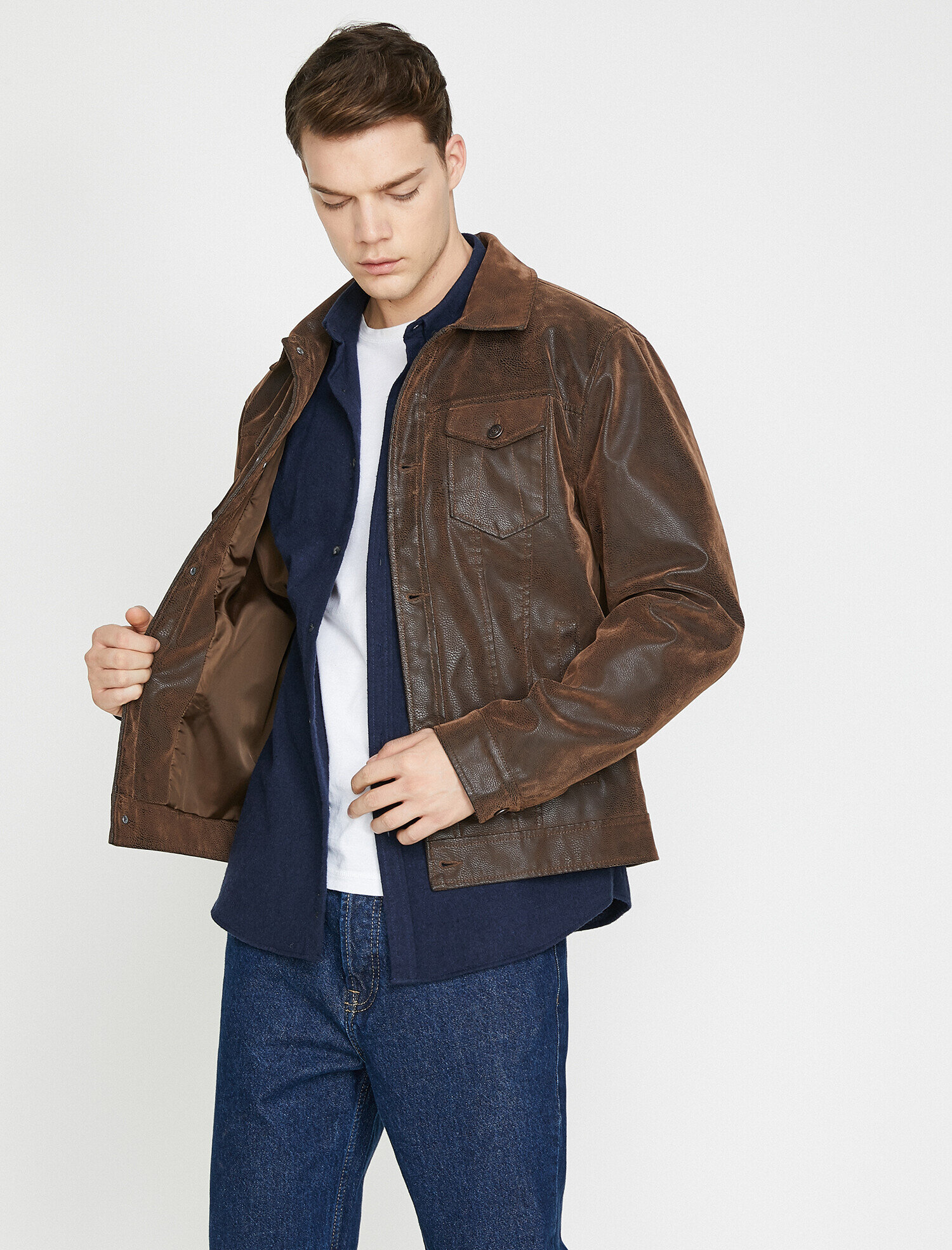   Deri Görünümlü Mont