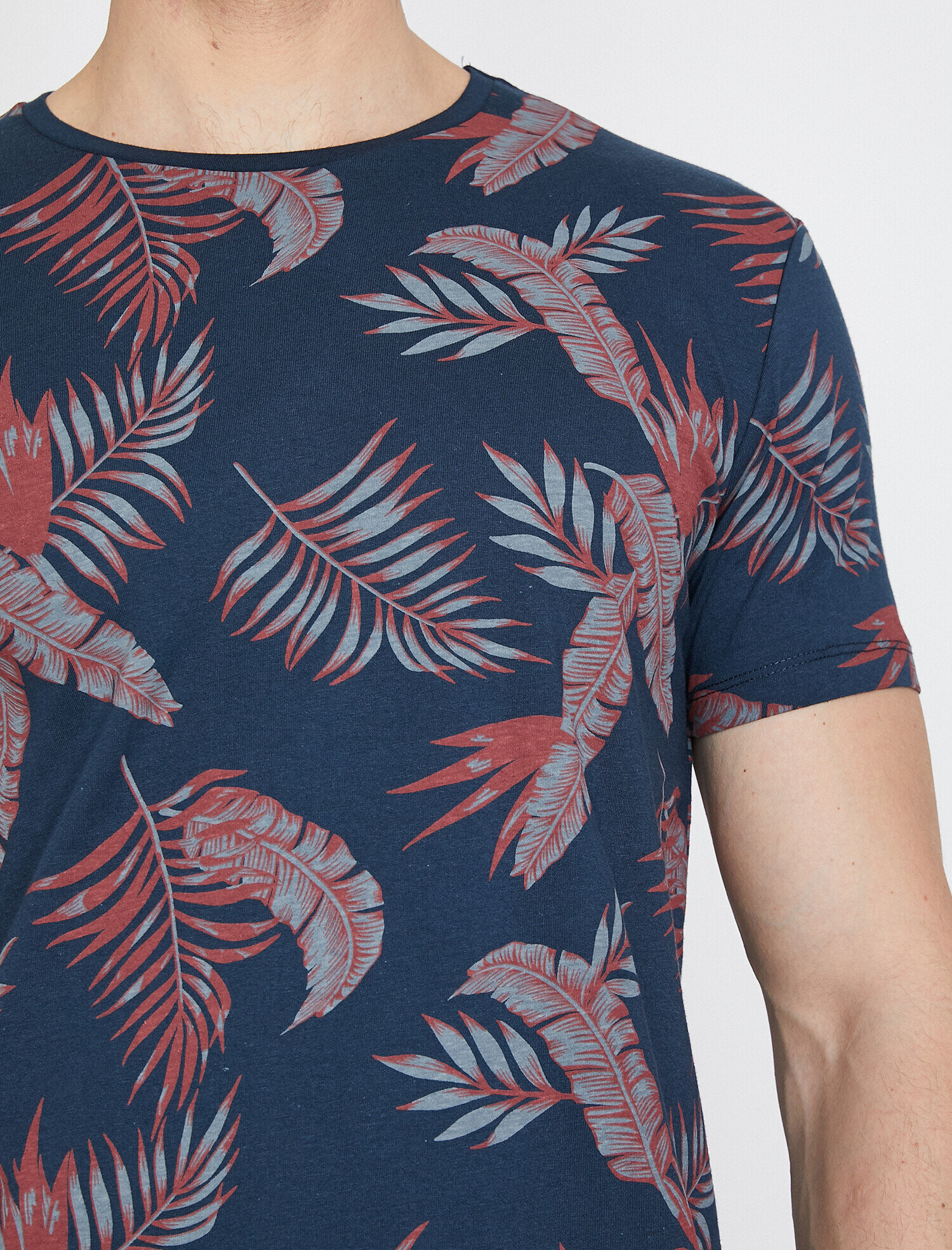   Çiçekli Tişört Kısa Kollu