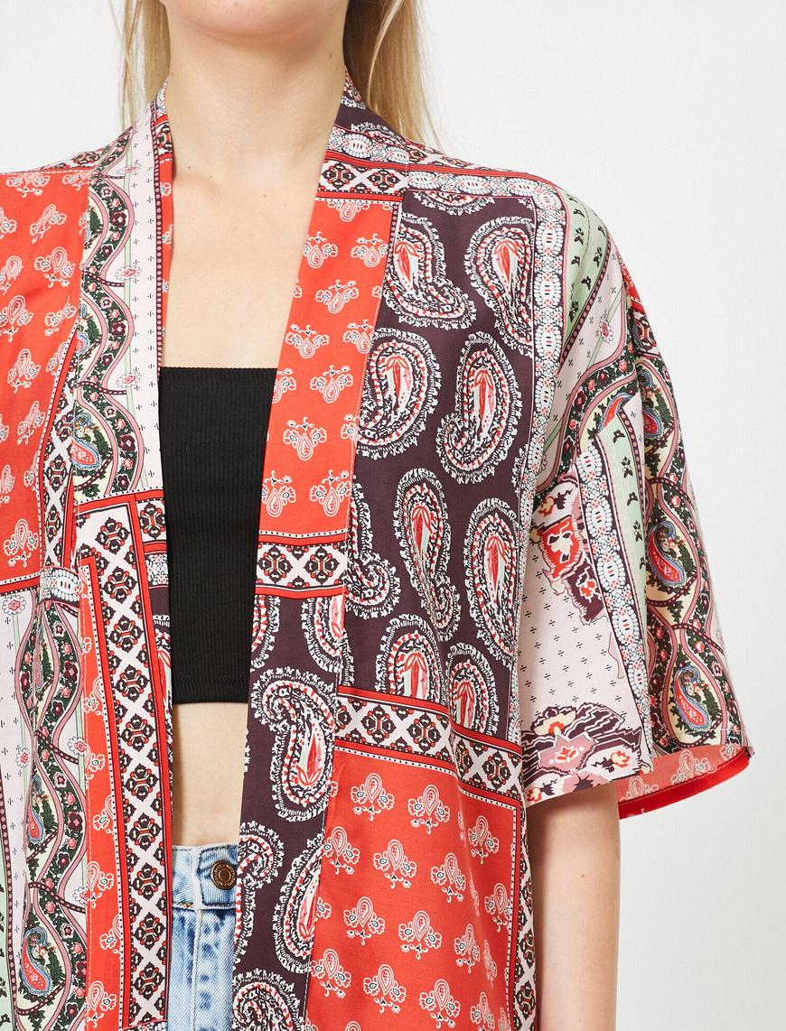  Desenli Kimono