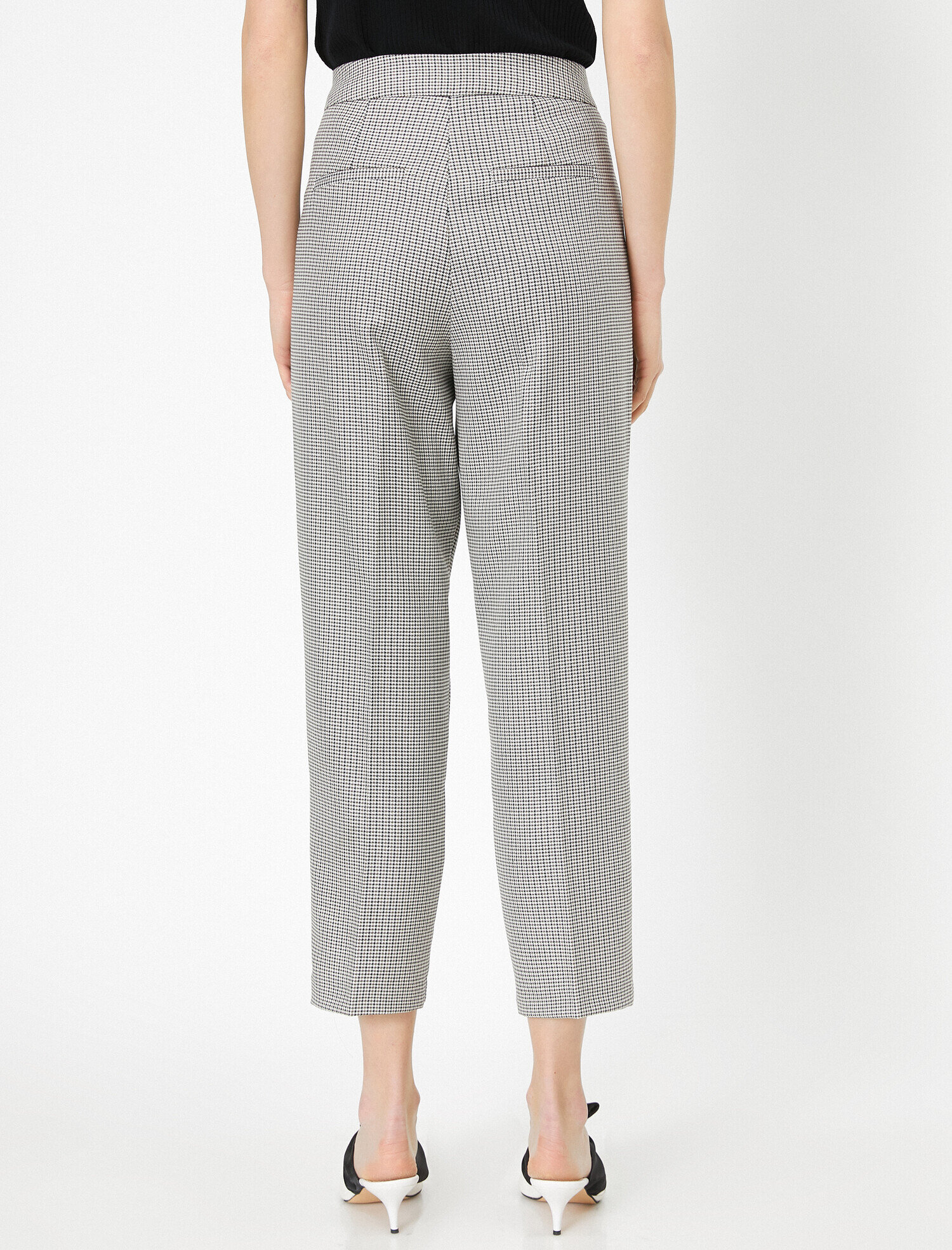   Kemerli Kısa Paça Pantolon