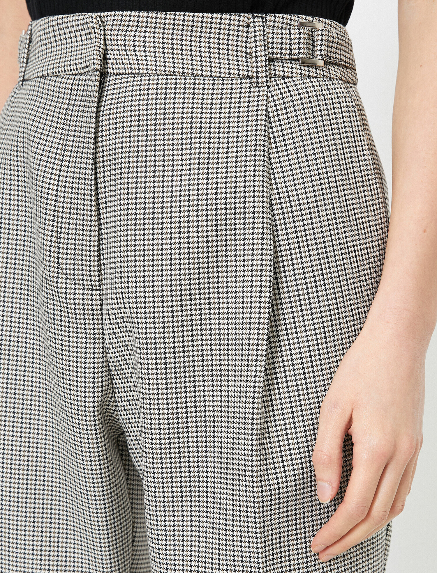   Kemerli Kısa Paça Pantolon