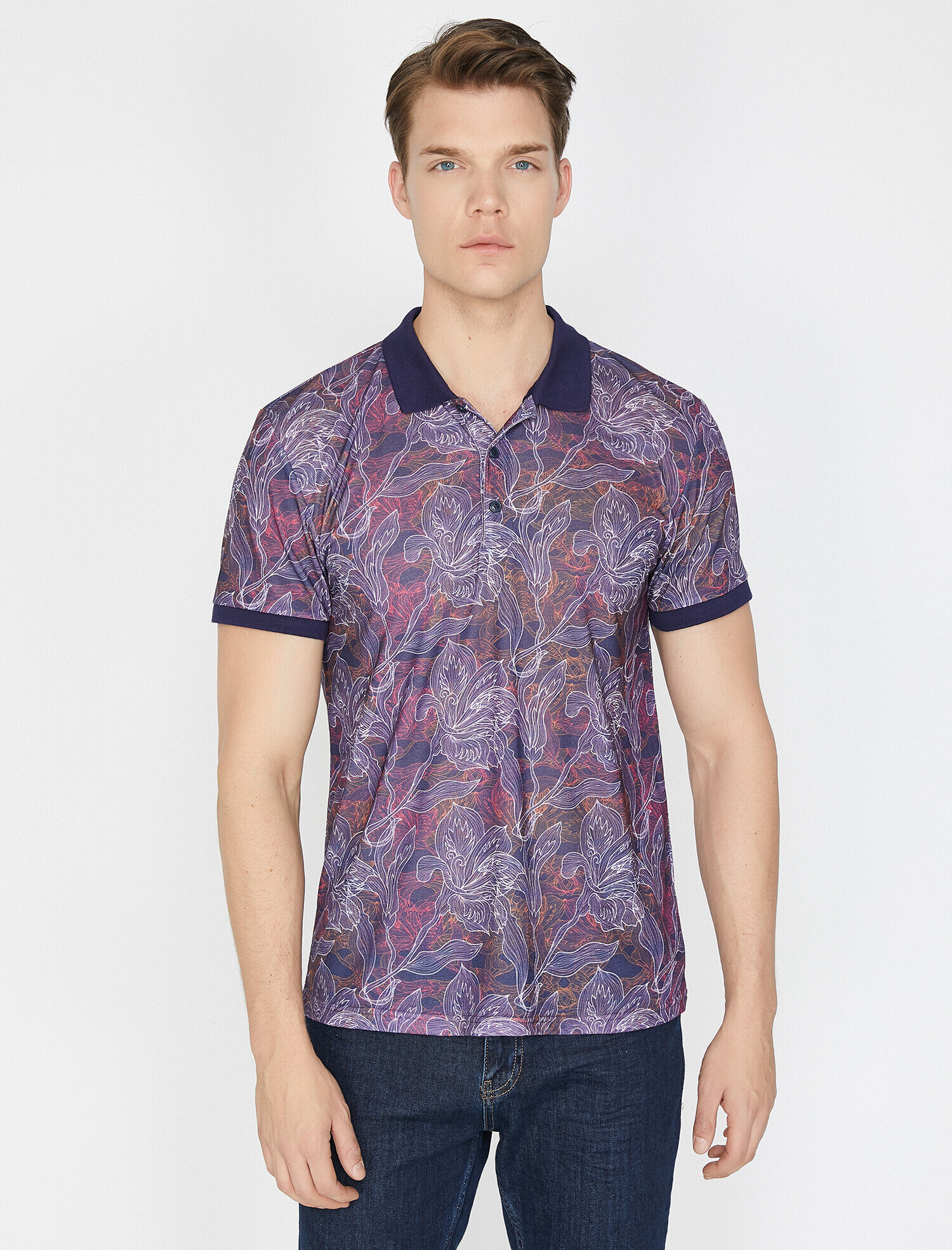   Desenli Polo Yaka Tişört Kısa Kollu