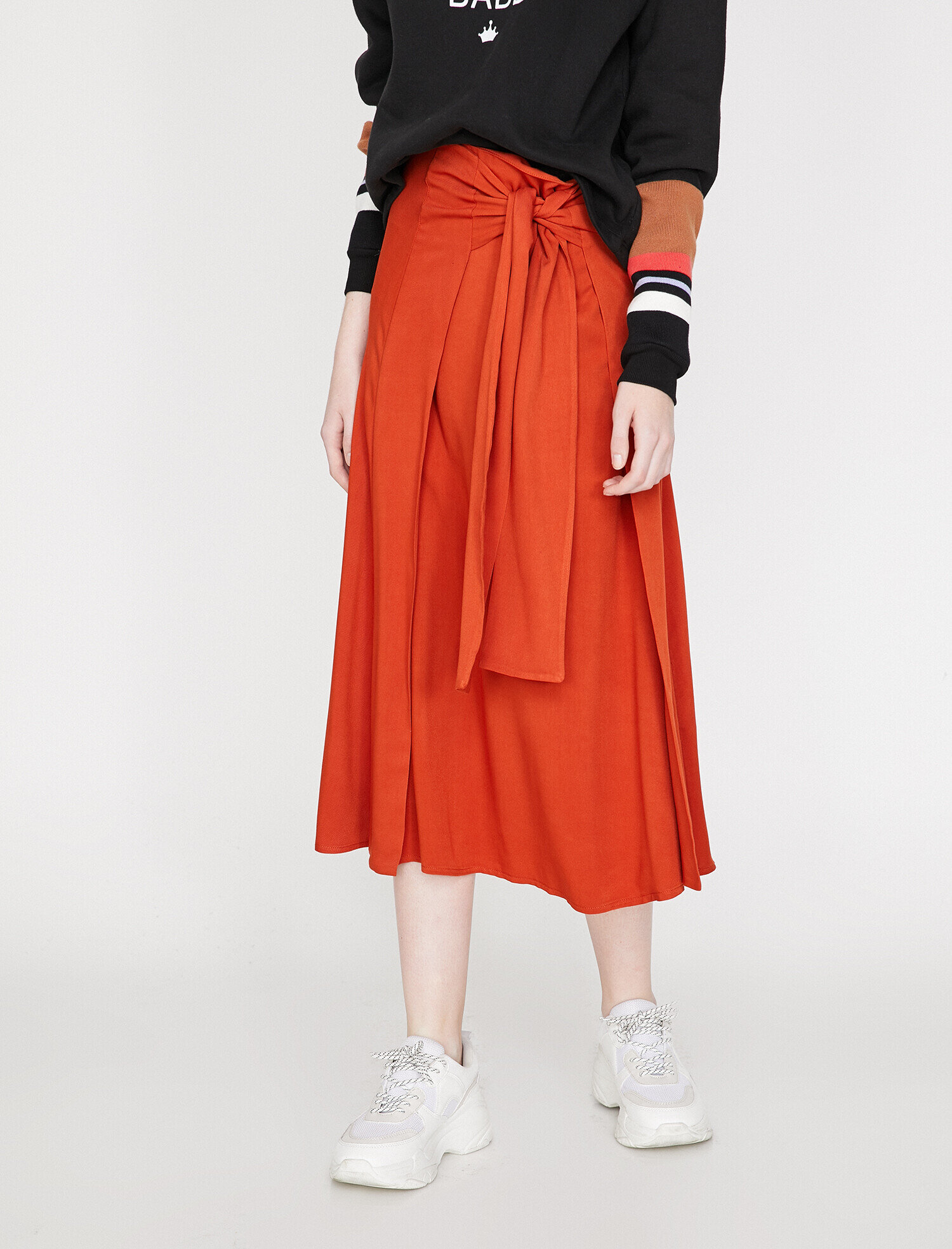   Beli Bağlamalı Etek