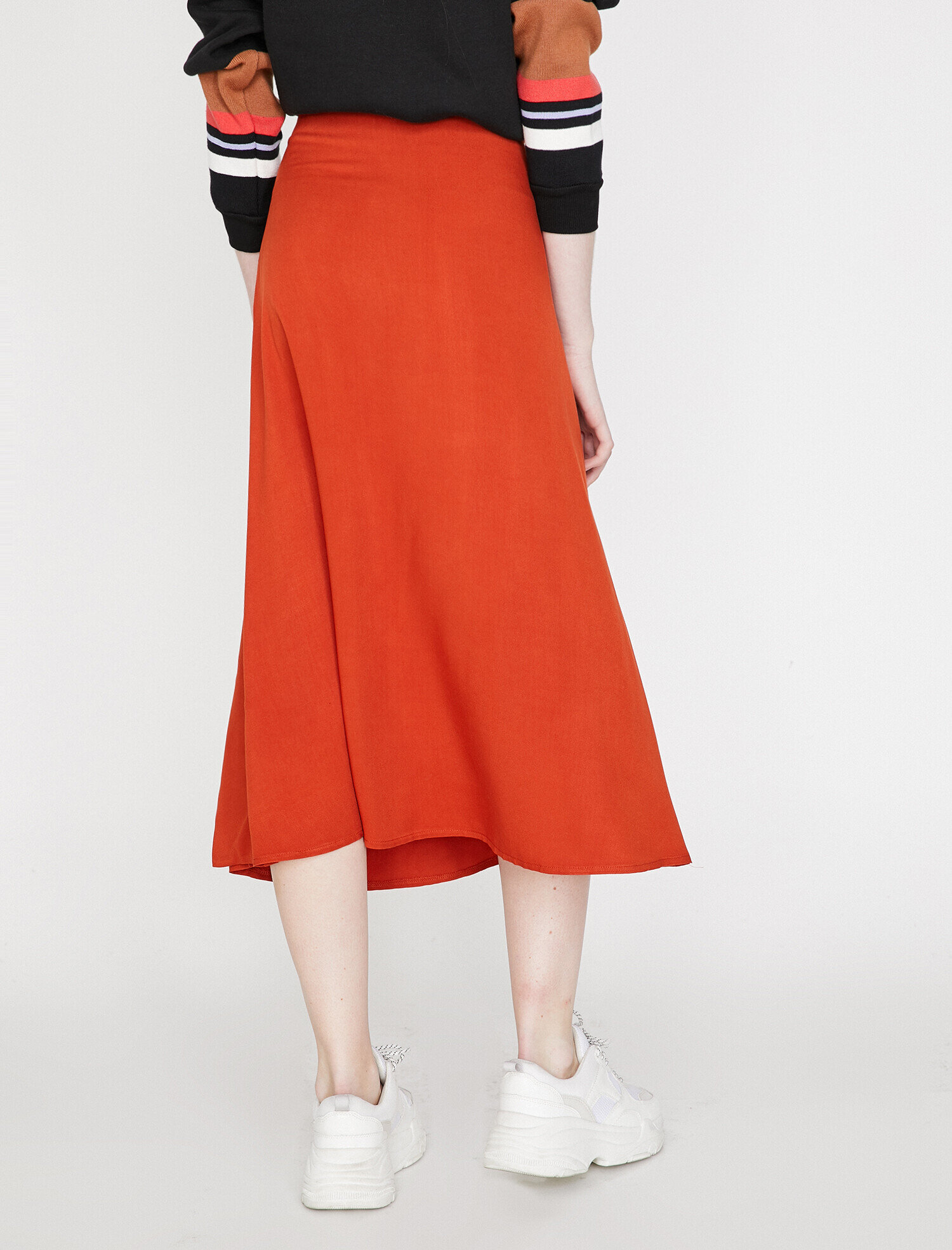   Beli Bağlamalı Etek