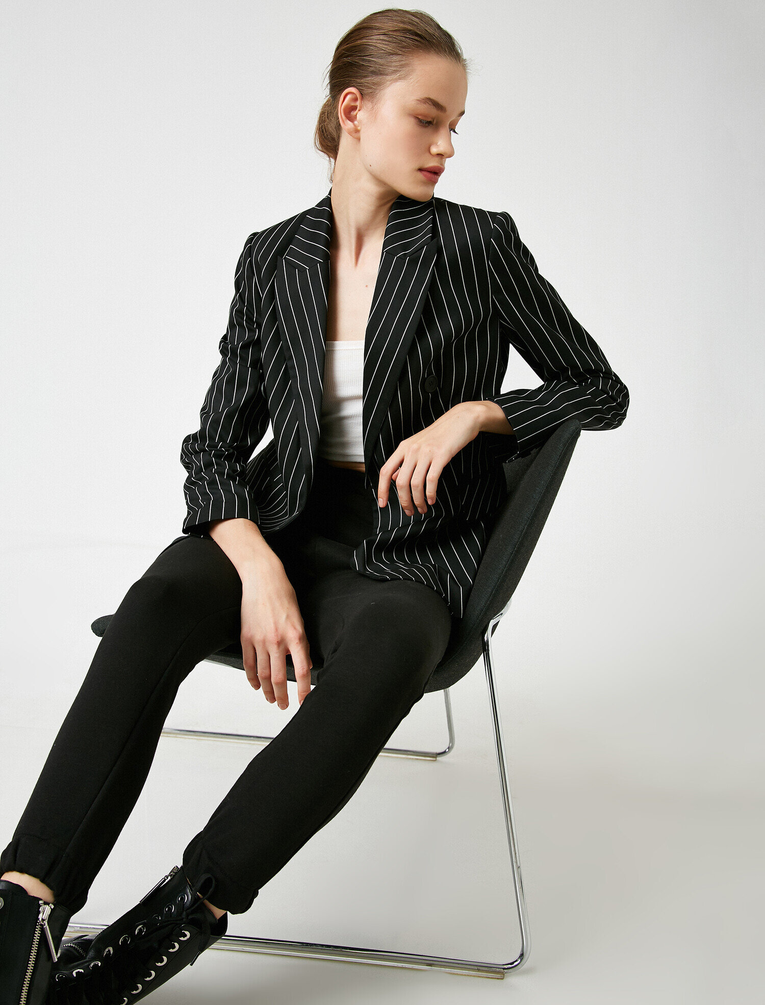   Cep Detaylı Çizgili Blazer Ceket