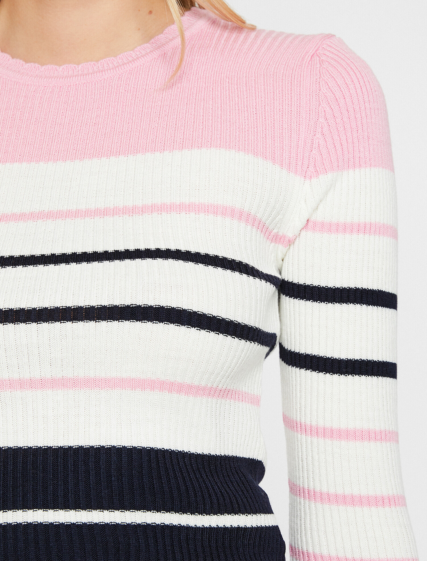   Çizgili Triko Kazak