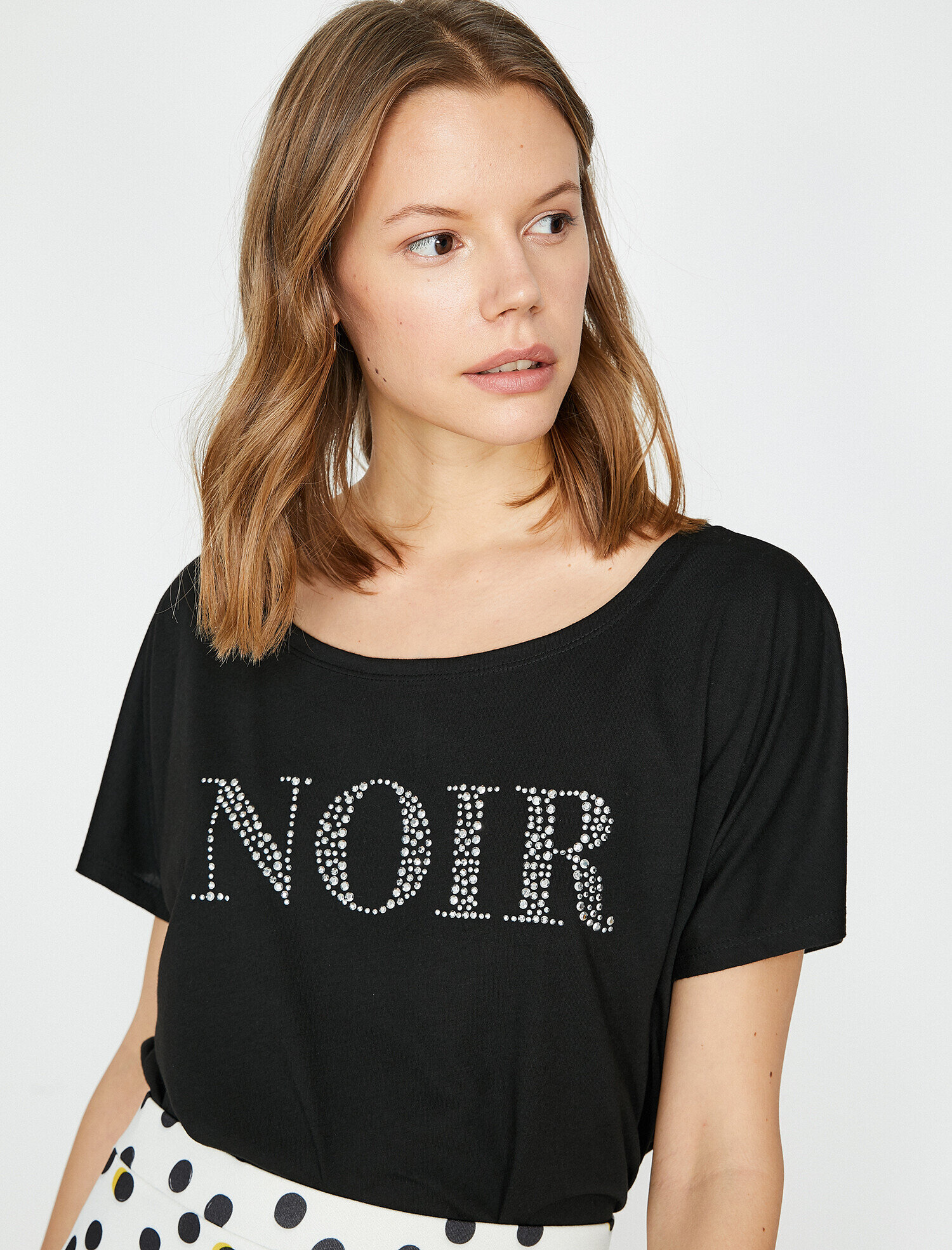   Taş Detaylı Geniş Kalıp Tişört