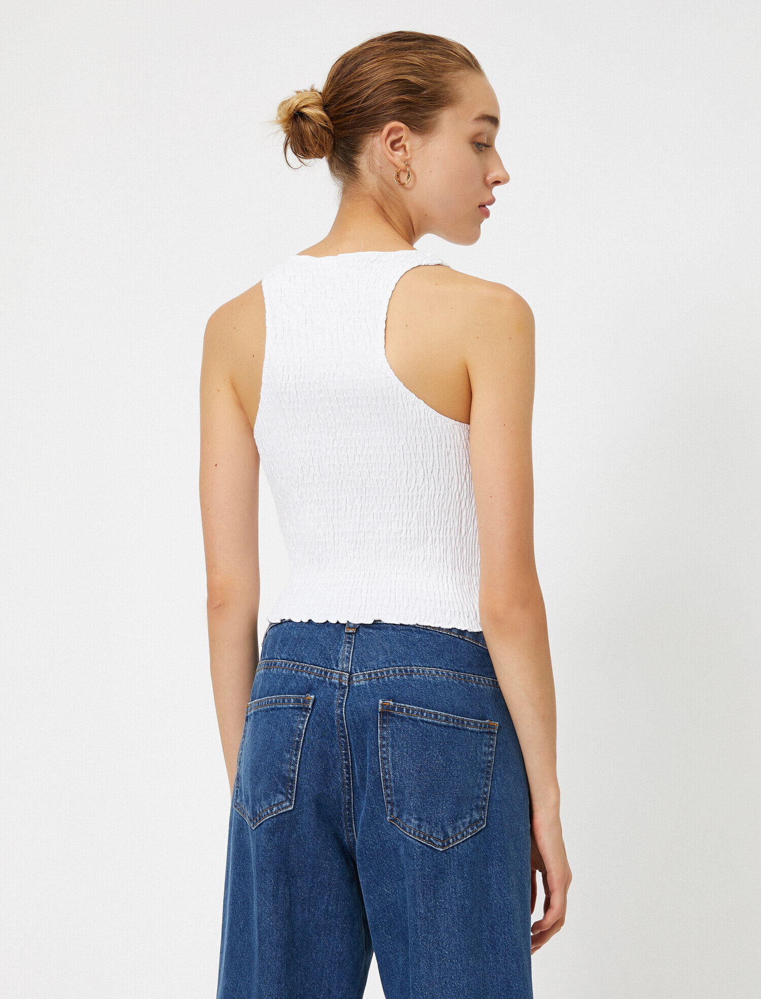   Kolsuz Halter Yaka Atlet