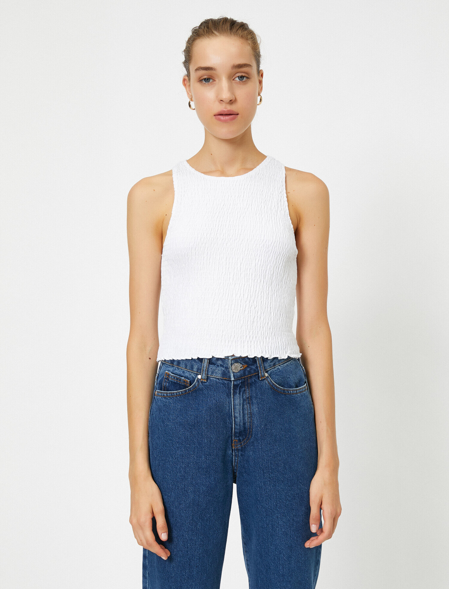   Kolsuz Halter Yaka Atlet