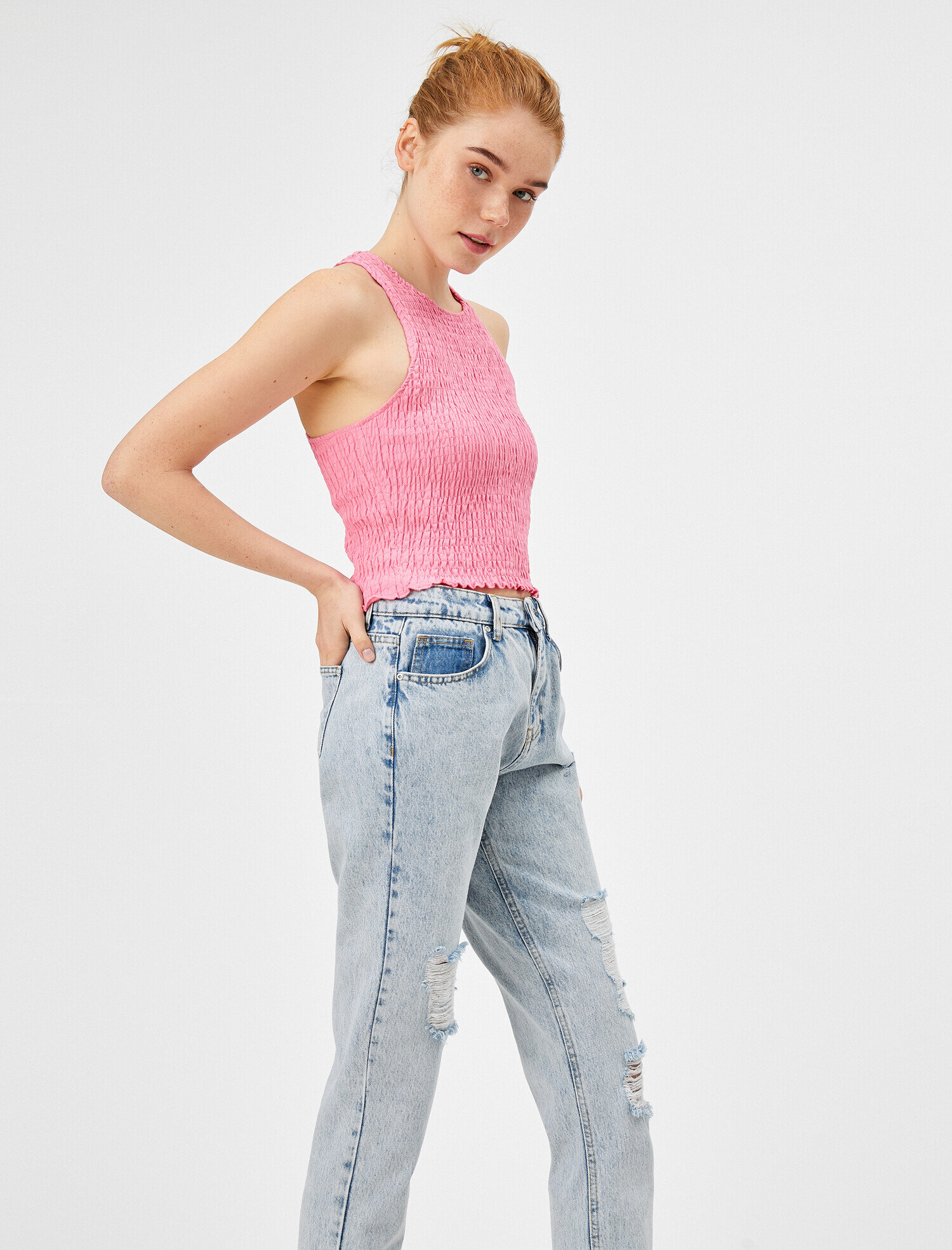   Kolsuz Halter Yaka Atlet