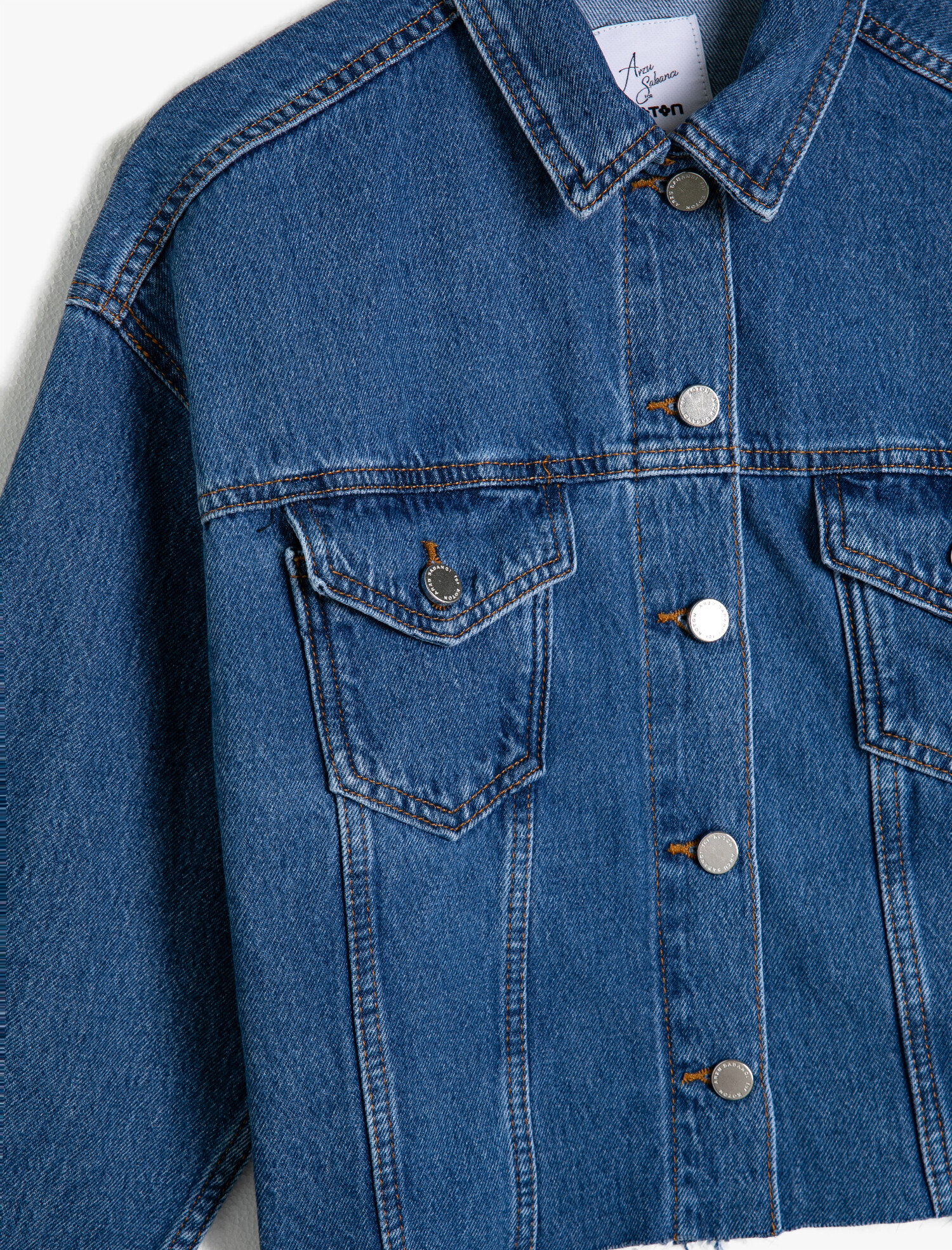 Yakasi Baskili Crop Jean Ceket