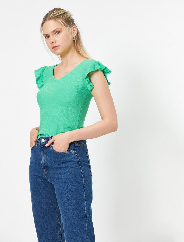  V Yaka Kısa Kollu Fırfır Detaylı Atlet