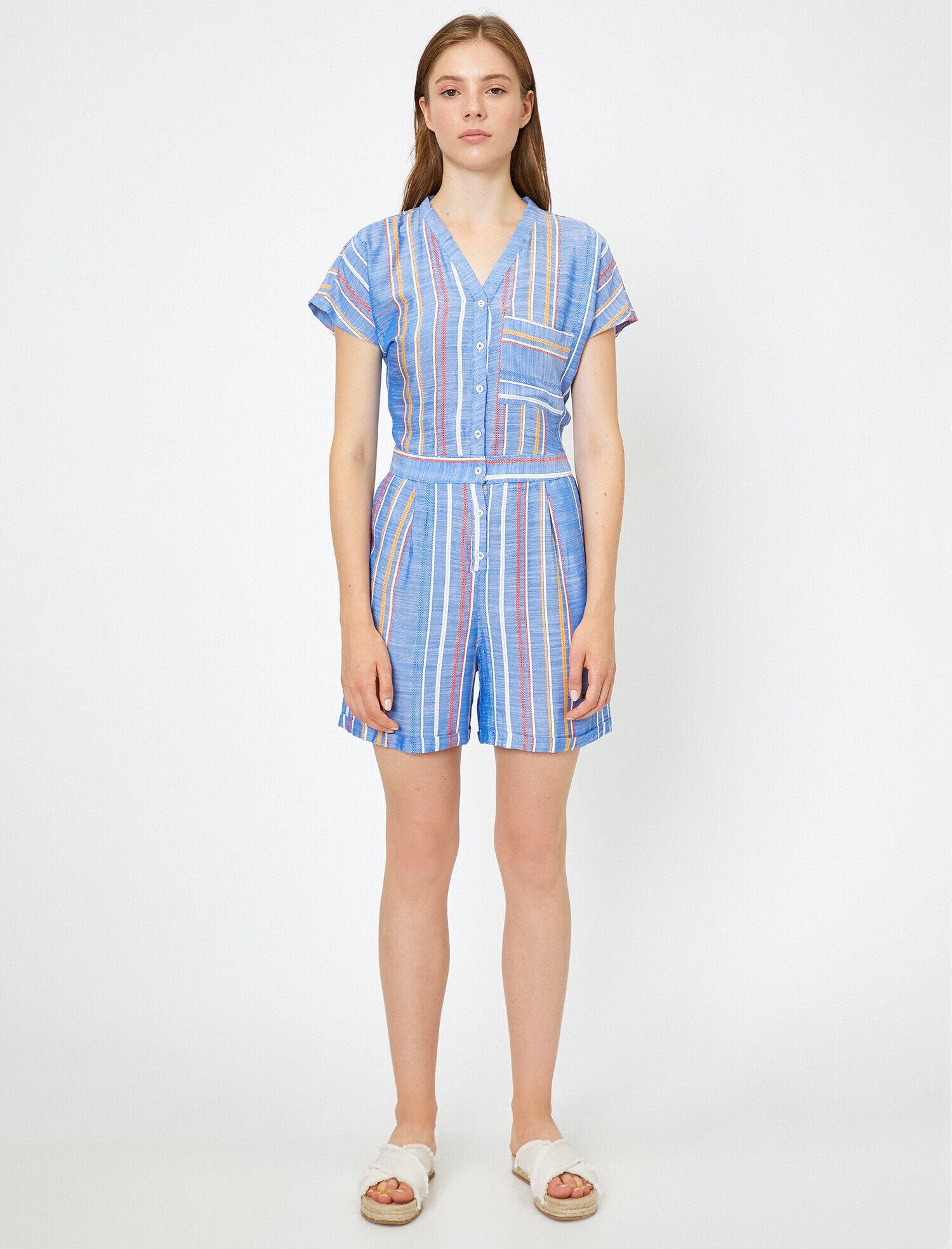   Düğme Detaylı Tulum