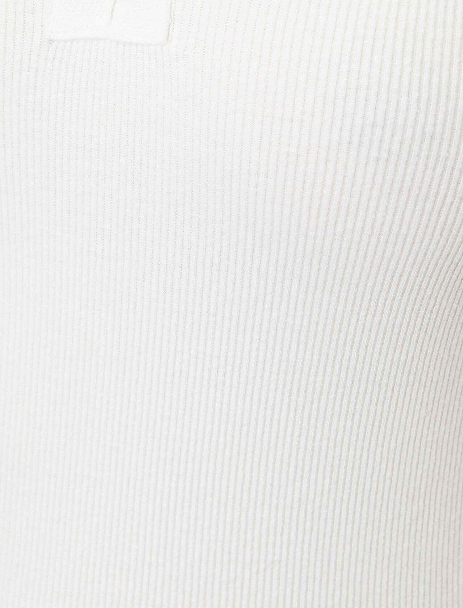   Yaka Detaylı Fitilli Kısa Kol Tişört