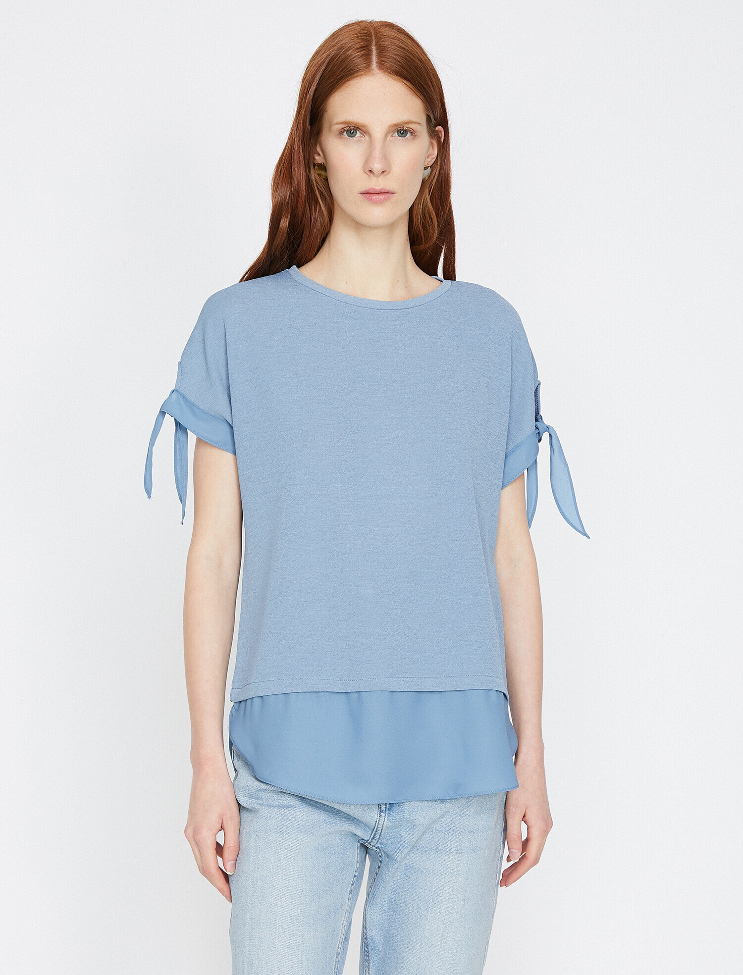   Kol Detaylı Tişört