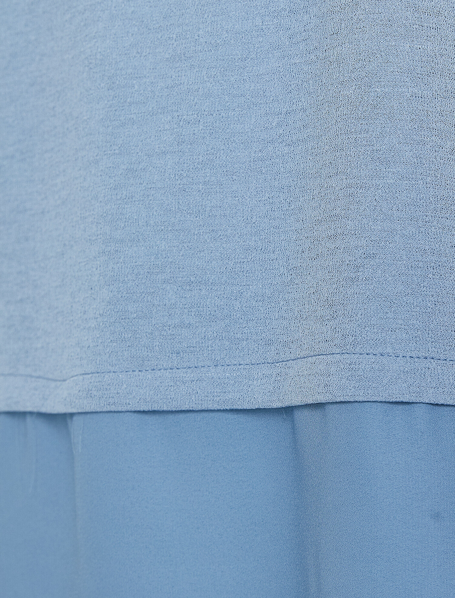   Kol Detaylı Tişört