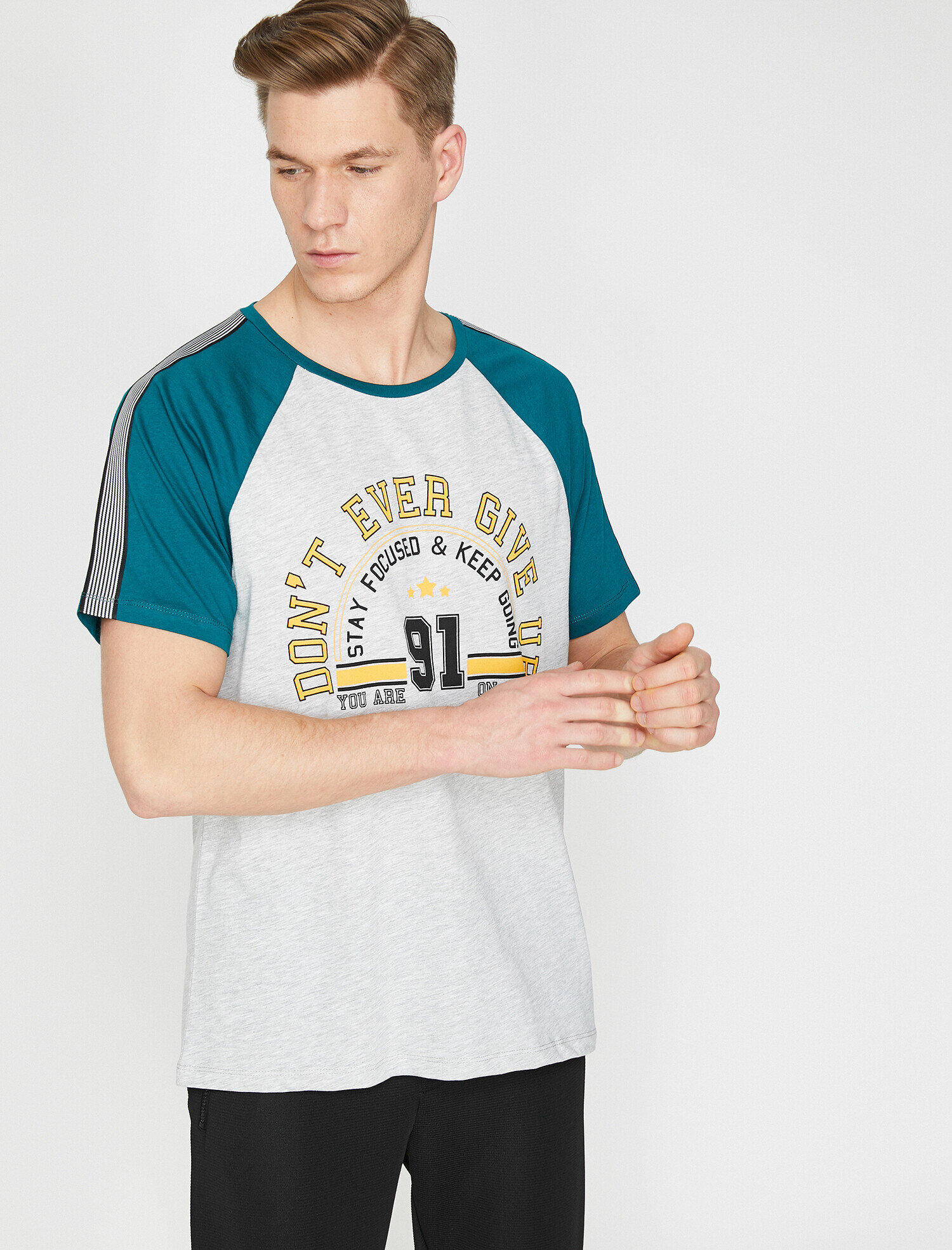   Yazılı Baskılı T-Shirt