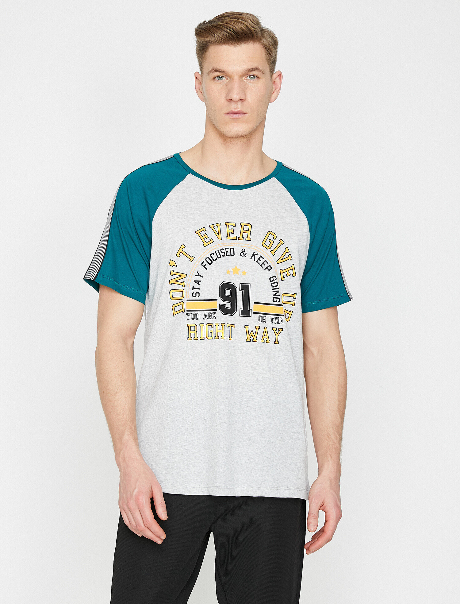   Yazılı Baskılı T-Shirt